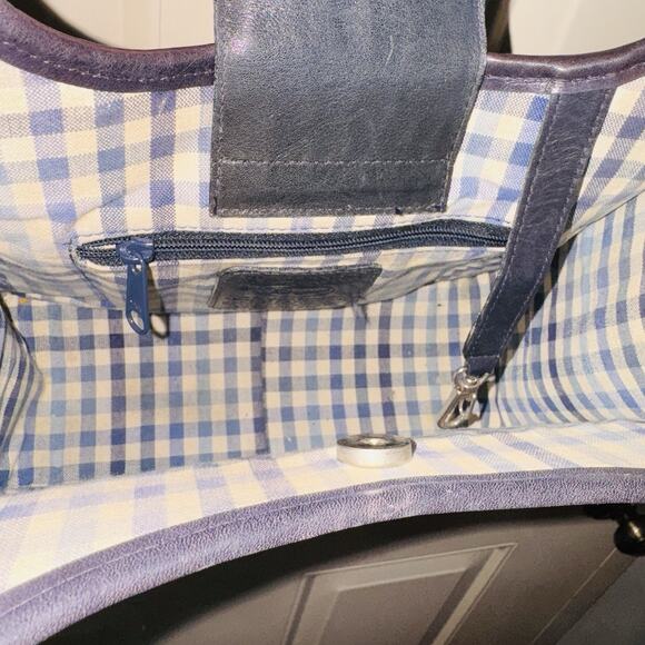 BRIGHTON Black Crocodile Embossed Front Flap Leather Shoulder Bag Heart Charm - Picture 5 of 6